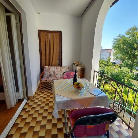 Apartments Fam Tomasic Baška Eksteriør billede