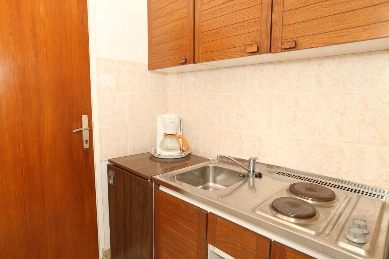 Apartments Fam Tomasic Baška Eksteriør billede
