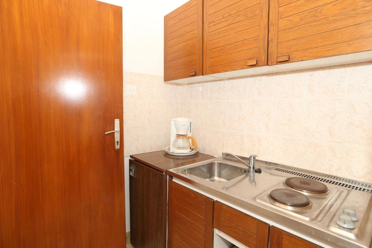 Apartments Fam Tomasic Baška Eksteriør billede