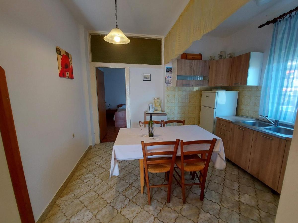 Apartments Fam Tomasic Baška Værelse billede