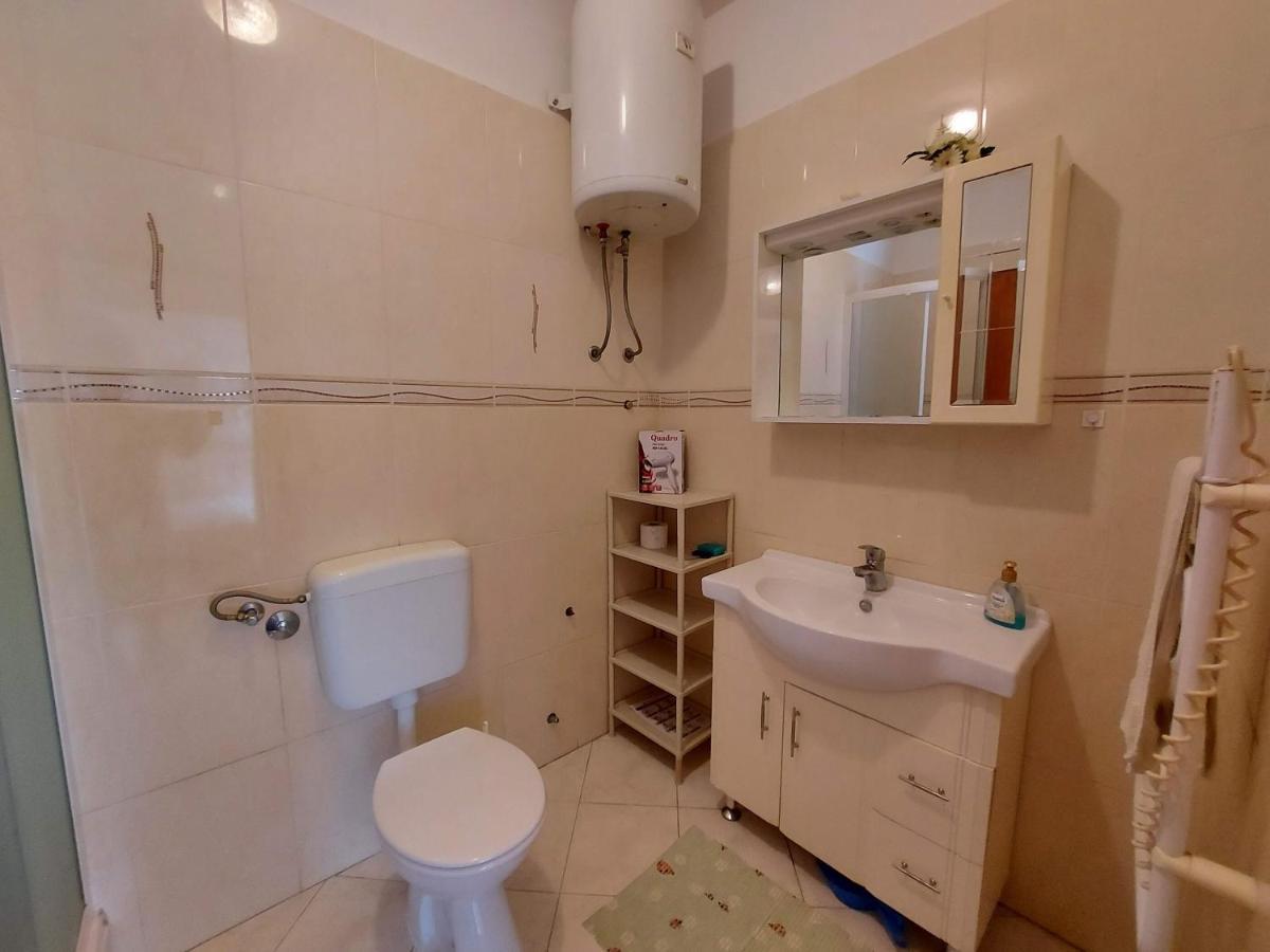 Apartments Fam Tomasic Baška Værelse billede