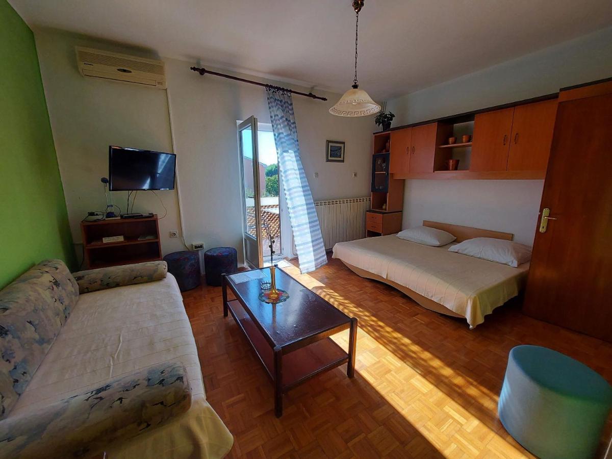 Apartments Fam Tomasic Baška Værelse billede